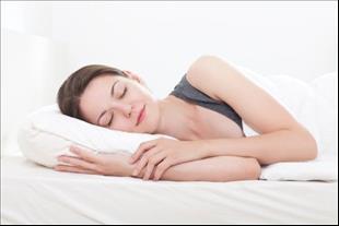 כדאי שתדעו: למה נשים זקוקות ליותר שעות שינה?