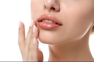 עיצוב שפתיים:  הכירו את שיטת LipKiss