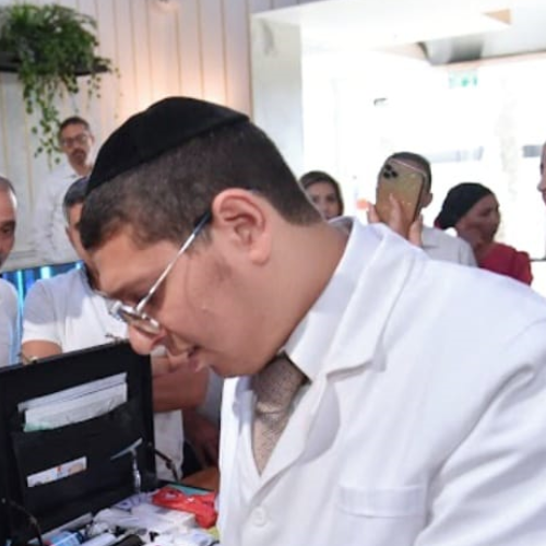 מר הרב מלמד טל - מוהל רפואי מוסמך