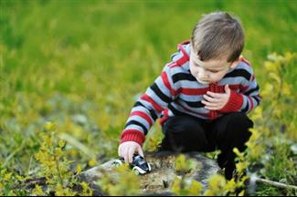 תנועות חזרתיות בילדים - סיבות וטיפול