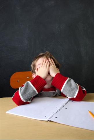 האם יש קשר בין בעיות שינה, השמנה ו-ADHD?