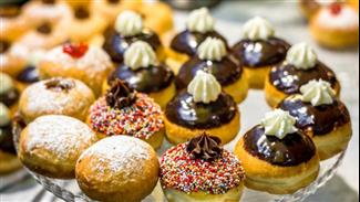 זה אפשרי: כך תאכלו סופגנייה מדי יום - ואפילו תרדו במשקל