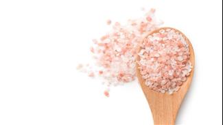 מלח הימלאיה ורוד: מהו והאם הוא אכן יותר בריא ממלח השולחן?