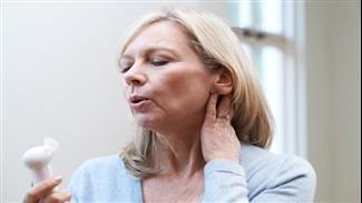 טיפול הורמונלי בגיל המעבר: משפר את התסמינים ואת איכות החיים