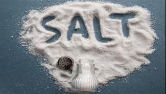 כיצד משפיעה תזונה עשירה במלח על גידולים סרטניים?