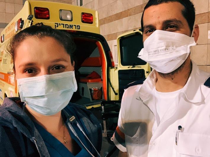 ד"ר מריאנה פיסניס ודניאל רז, סטאז