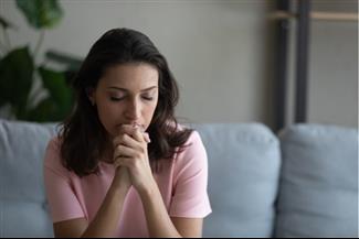 האם לחלקנו קל יותר לסלוח מאשר לאחרים? מחקר חדש בדק את האנטומיה שמאחורי היכולת למחול