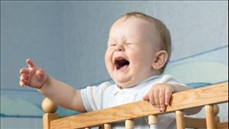 הרם-הורד או שיטת ה-5 דקות: מהי הדרך הכי טובה להרדים תינוק