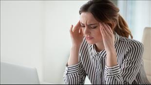 כאבי ראש ומיגרנות: מהם הגורמים וכיצד ניתן לטפל?