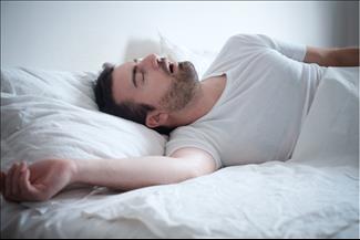 נחירות ודום נשימה בשינה: מה חשוב לדעת?