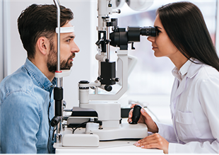 ניתוח רשתית (ויטרקטומיה) – הסבר ממוקד על ההליך הכירורגי שעשוי להציל את הראייה