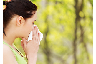 שפעת המזגנים: למה אנחנו מנוזלים דווקא בקיץ?