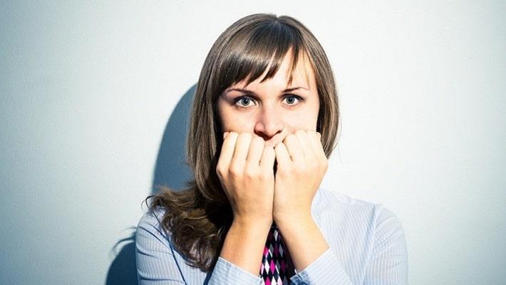 אישה בהתקף חרדה, קלוראזפאט