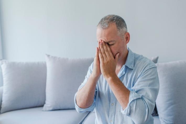 גבר סובל מסחרחורת, מידודרין לטיפול בתת לחץ דם